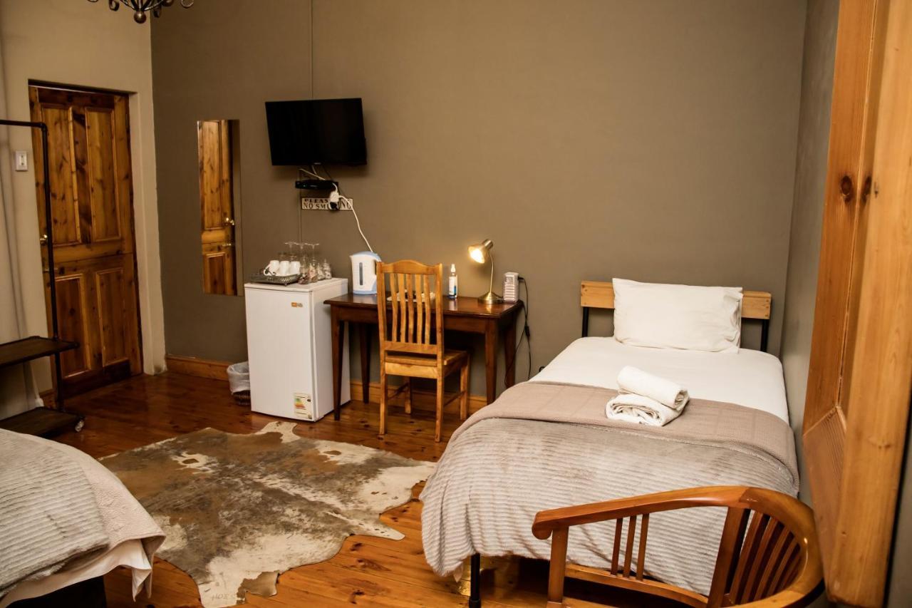 Die Herehuis Beaufort West Exterior photo