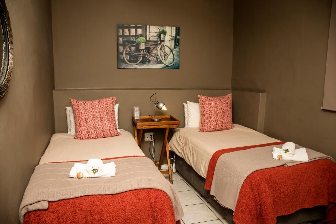 Die Herehuis Beaufort West Exterior photo